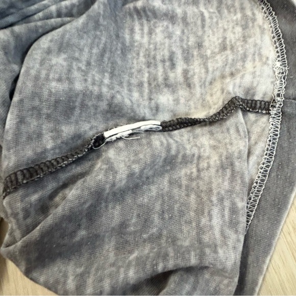 Abercrombie & Fitch Mickey Mouse Mens Muscle Burnout T-shirt Gray Large - Picture 4 of 9